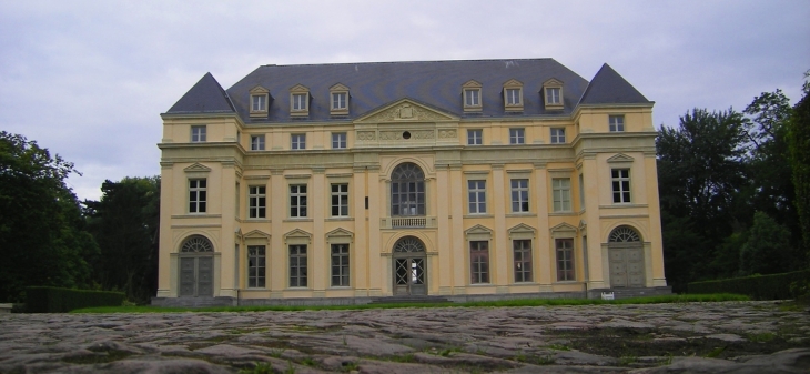Chateau des Rotours - Avelin