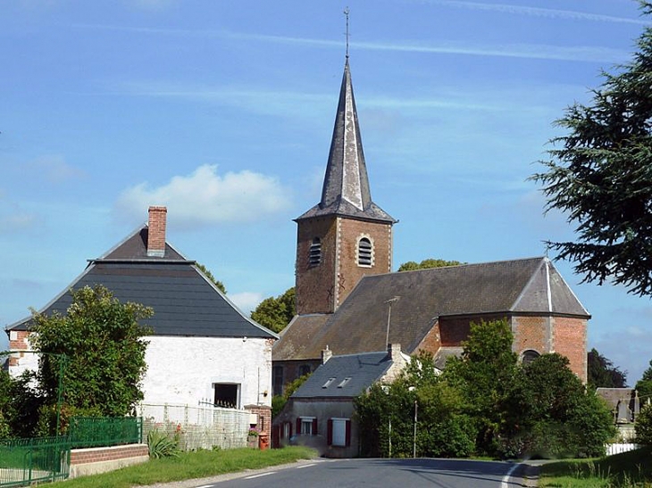 Vers l'église - Boulogne-sur-Helpe