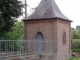Dimechaux (59740) chapelle au croisement du centre-bourg