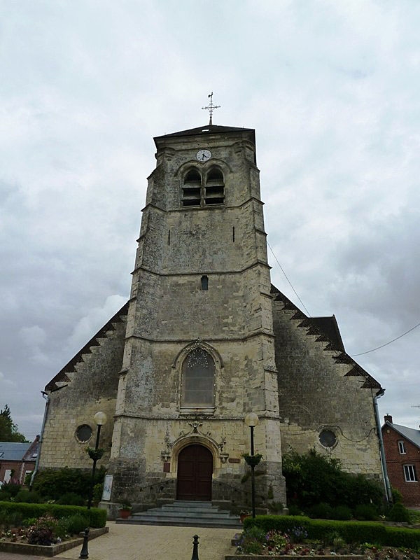 L'entrée de l'église - Élincourt