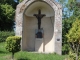 Floyon (59219) croix et chapelles: calvaire face au cimetière