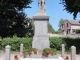 Floyon (59219) monument aux morts, place de la mairie