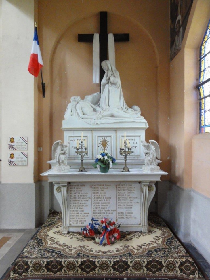 Forest-en-Cambrésis (59222) église Saint-Denis, pietà (monument aux morts) 