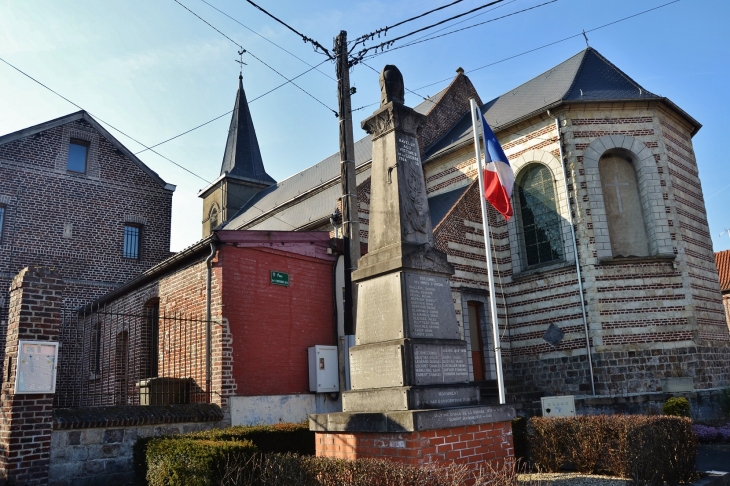 Monument aux Morts et L'église - Haveluy