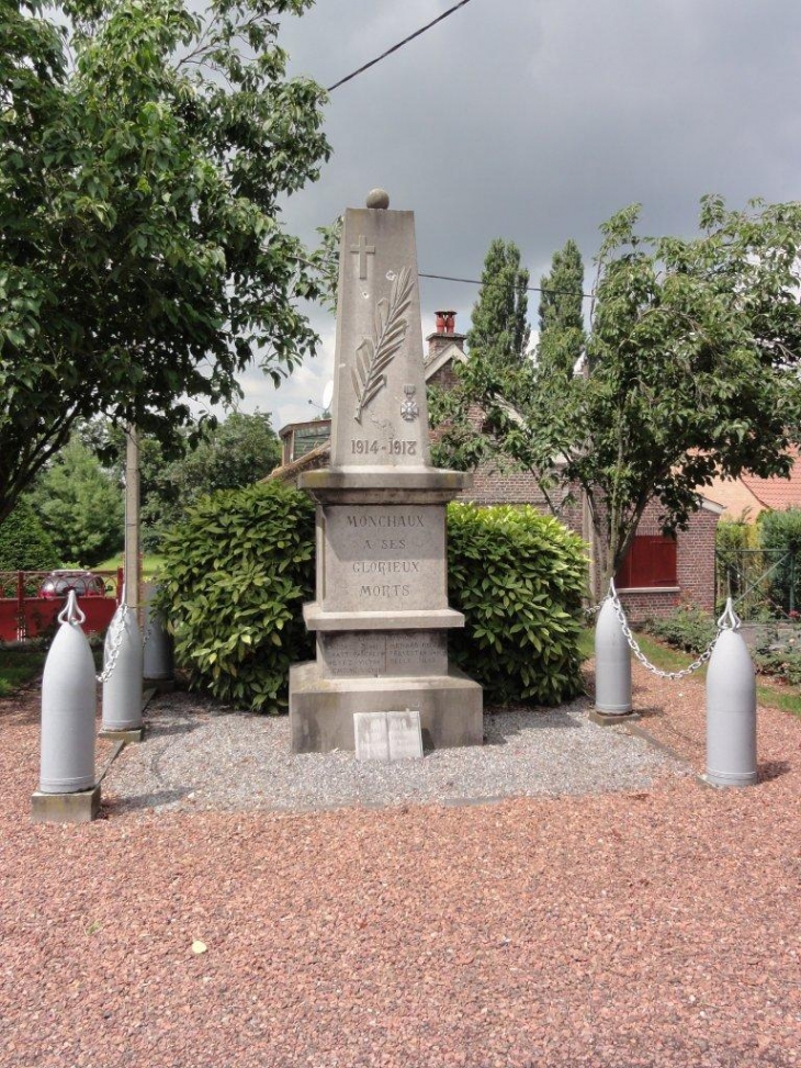 Monchaux-sur-Écaillon (59224) monument aux morts