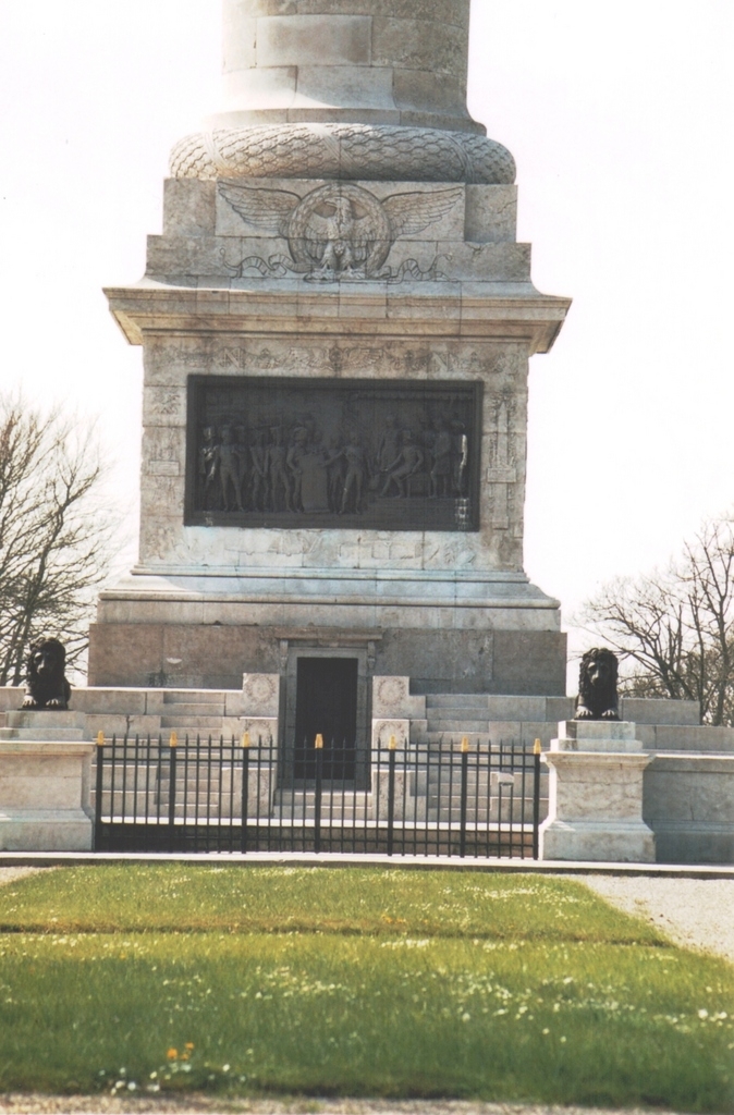 Pied de la colonne de Napoléon - Boulogne-sur-Mer