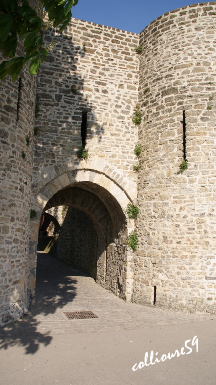 Entrée de la vieille ville fortifier par Vauban - Boulogne-sur-Mer