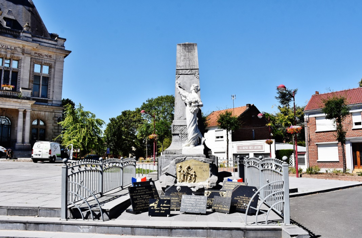 Monument-aux-Morts - Calonne-Ricouart
