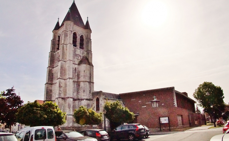  **église Saint-Piat - Courrières