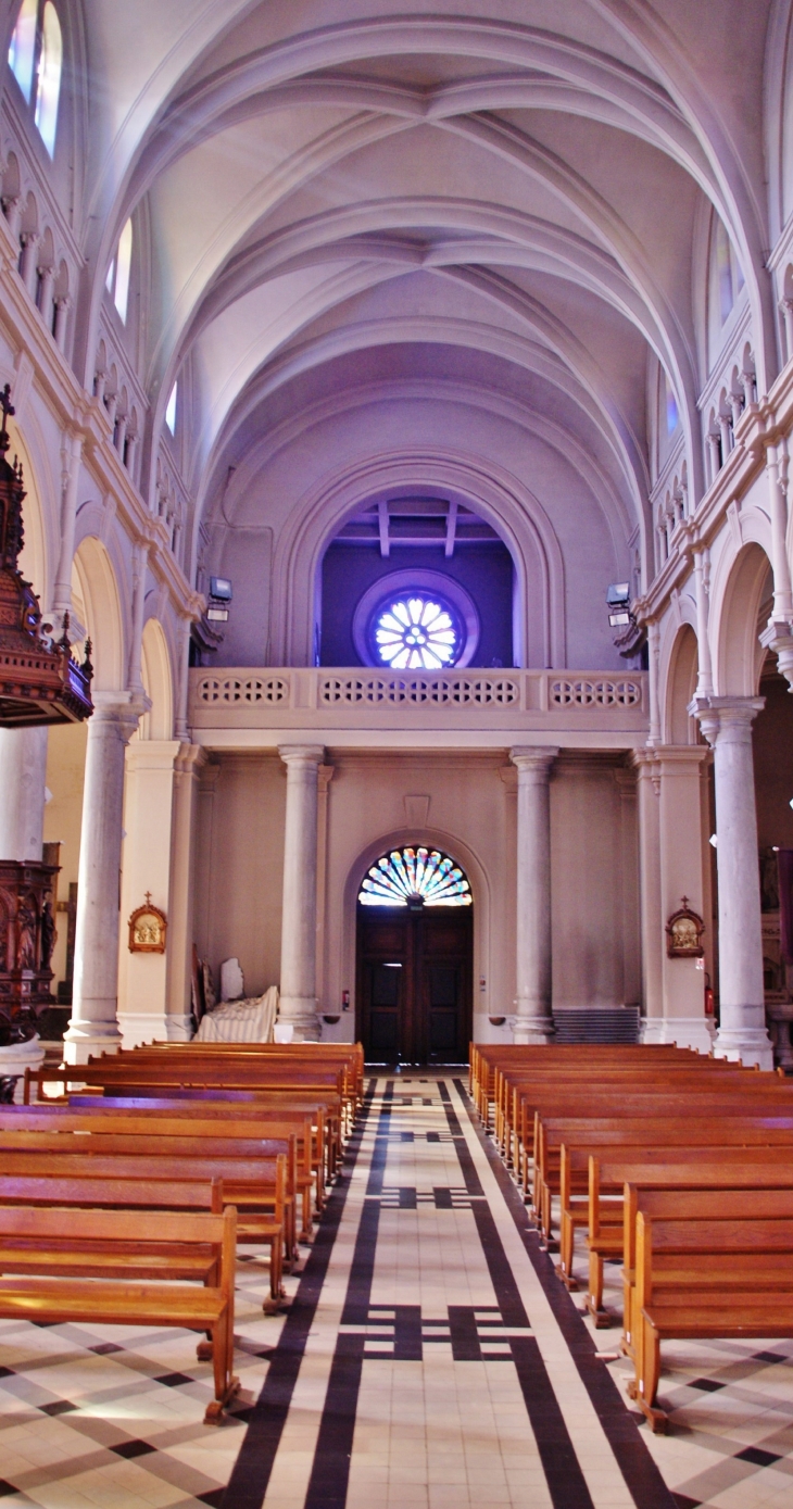 <<église Sacré-Cœur  - Douvrin