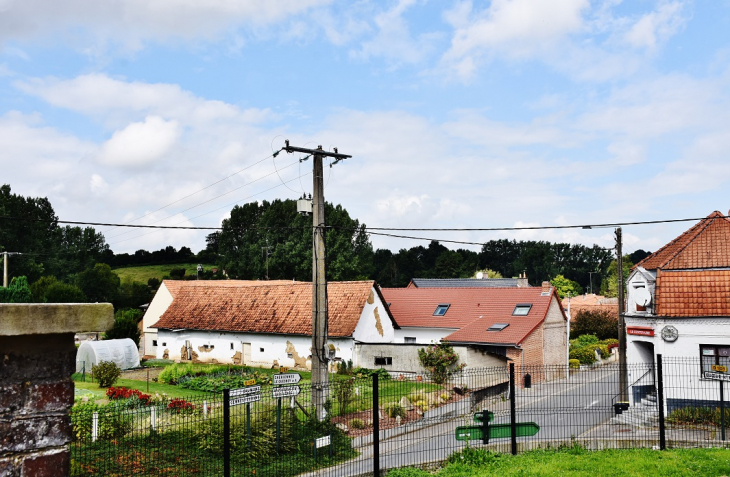 La Commune - Fontaine-l'Étalon