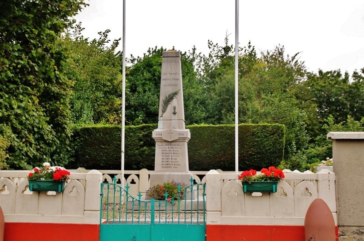 Monument-aux-Morts - Hesdigneul-lès-Boulogne
