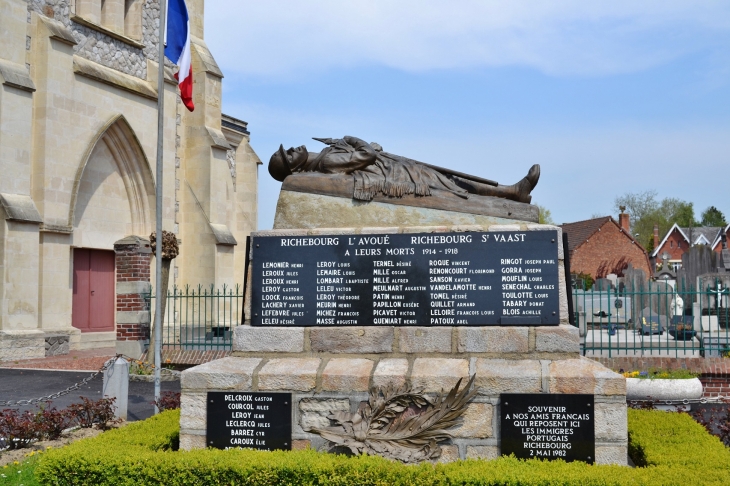 Monument aux Morts - Richebourg