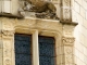 Photo suivante de Montsoreau Détail : les sculptures des fenêtres de la tour renaissance duchâteau.