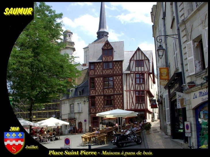 Place St Pierre - Saumur