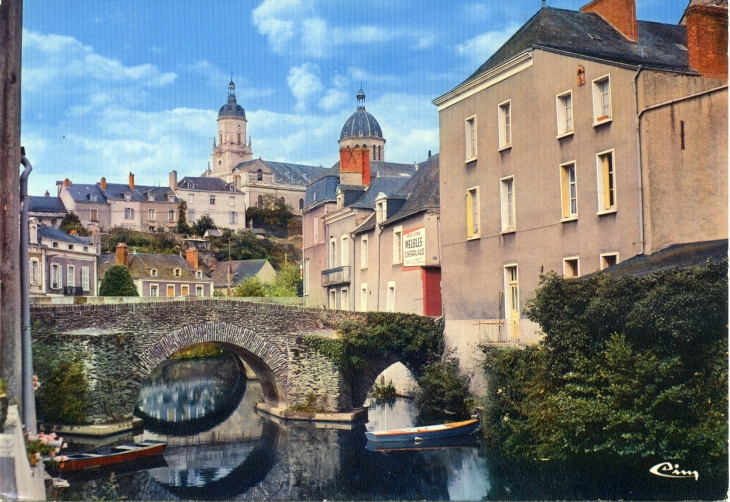 Ancien Pont sur l'oudon (carte postale de 1970) - Segré
