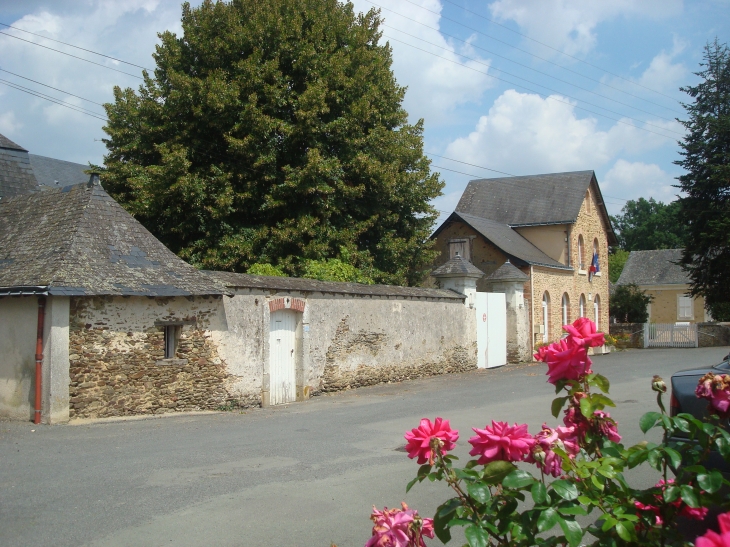 Place de la Mairie  - Argenton-Notre-Dame