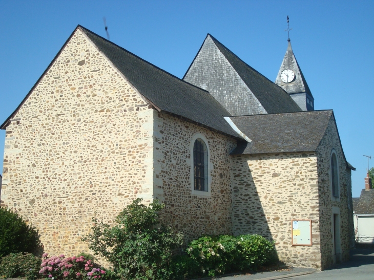 Eglise de la Visitation (Epoque romane, XIIIè, XVè, et XVIIIè siècles) - Longuefuye