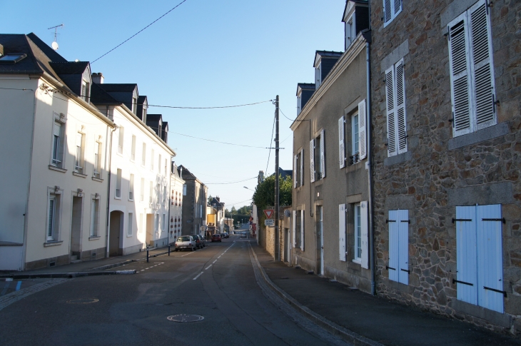 Rue Guimond des Riveries. - Mayenne