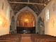 Eglise Saint Pierre : la nef vers le choeur