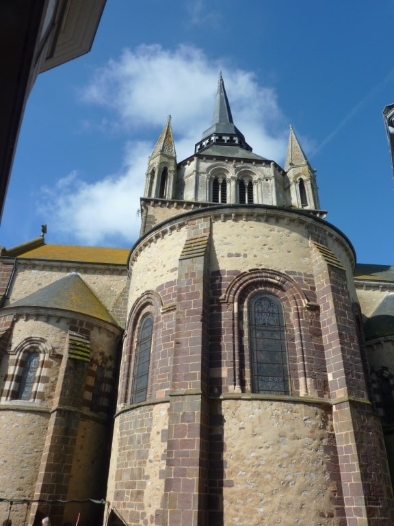 Chevet de l'église Notre Dame - Fresnay-sur-Sarthe