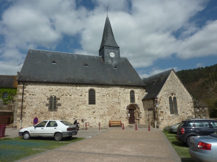 Eglise-st-leonard  IX et X ème - Saint-Léonard-des-Bois