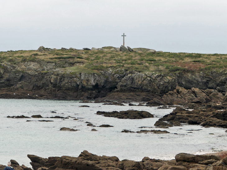 La côte sauvage : calvaire sur la pointe du Châtelet - L'Île-d'Yeu