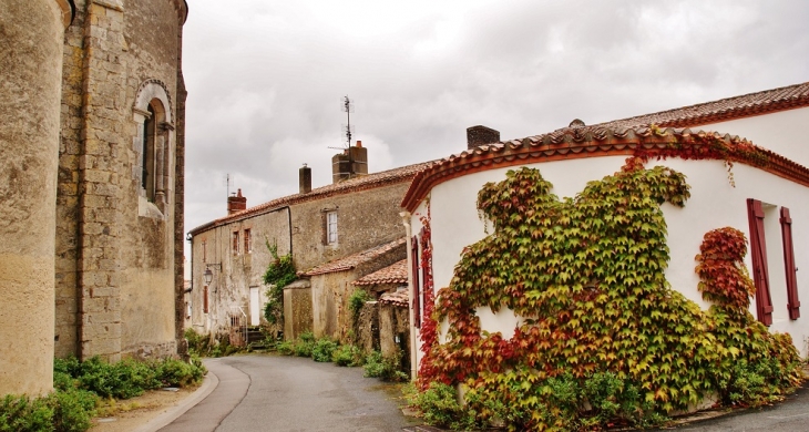 Le Village - La Chaize-Giraud