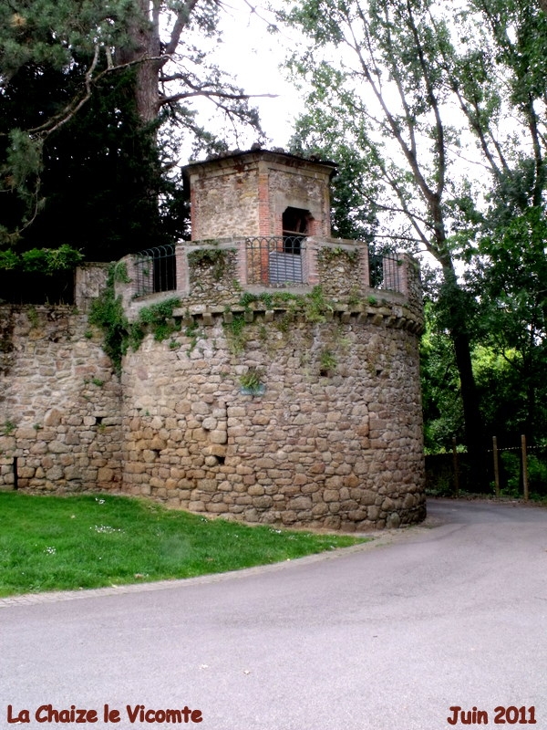 Tour de guet du chateau XI eme siècle - La Chaize-le-Vicomte