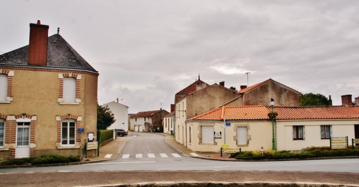 Le Village - Landeronde