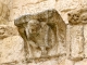 Détail : Corbeau sculpté du portail de l'église Notre Dame de l'Assomption.