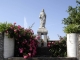 Photo suivante de Mouzeuil-Saint-Martin Statue à l'entrée de Mouzeuil