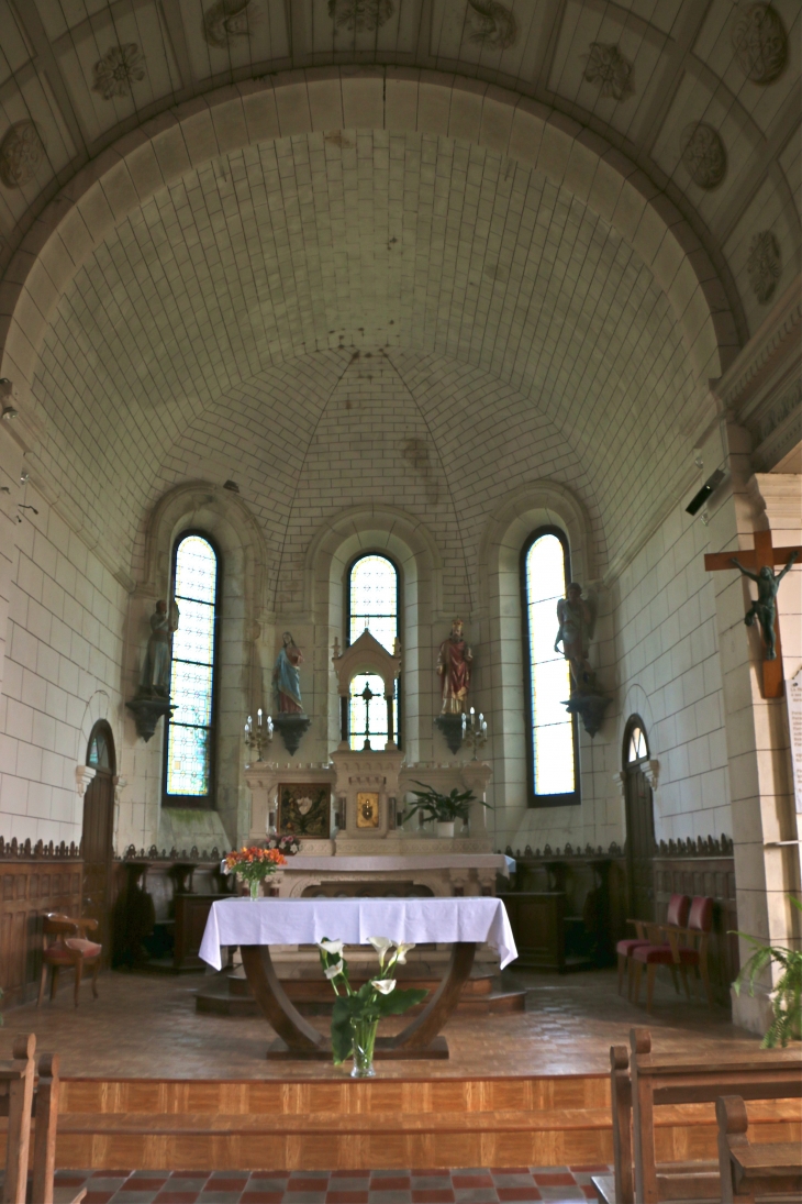 Le choeur de l'église Saint Sigismond. - Saint-Sigismond