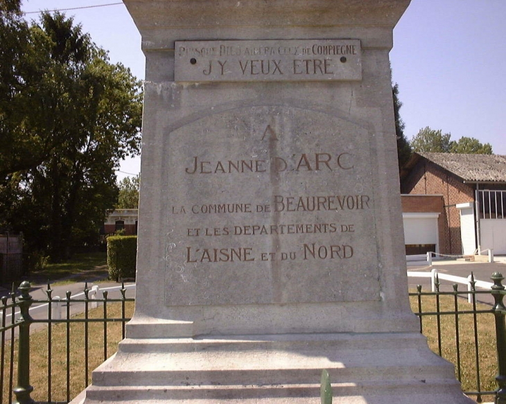 Statue Jeanne d'Arc - Beaurevoir