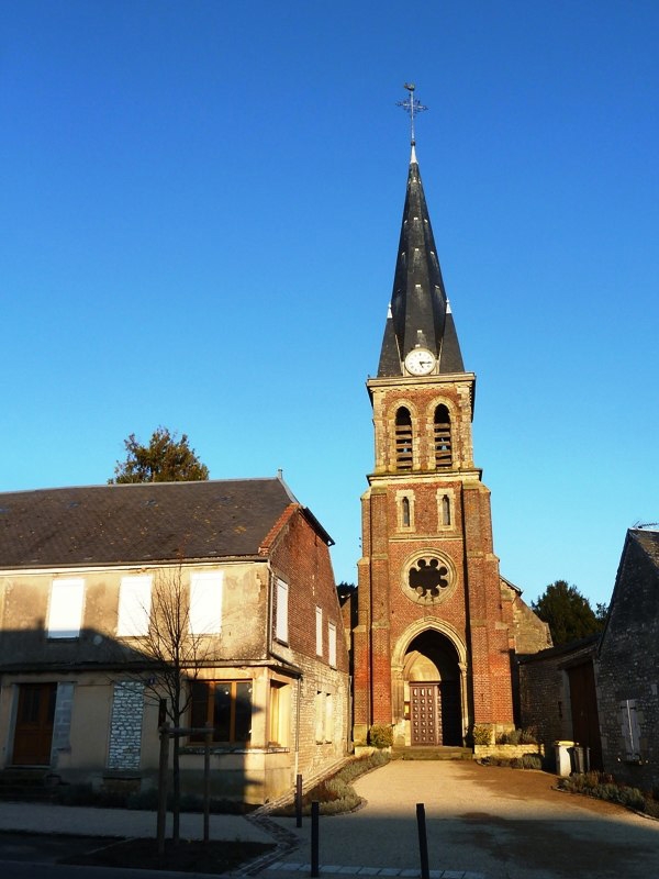 L'église - Bucy-lès-Pierrepont