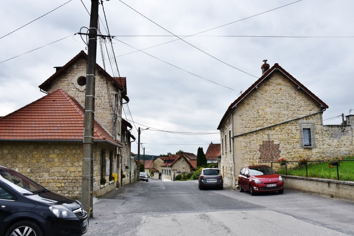 Le Village - Chavonne