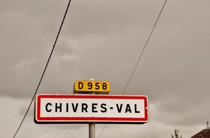  - Chivres-Val