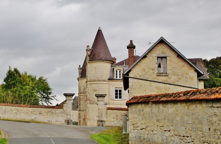 Le Château - Moussy-Verneuil