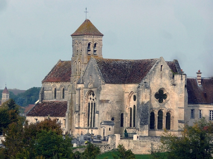 L'église - Oulchy-le-Château