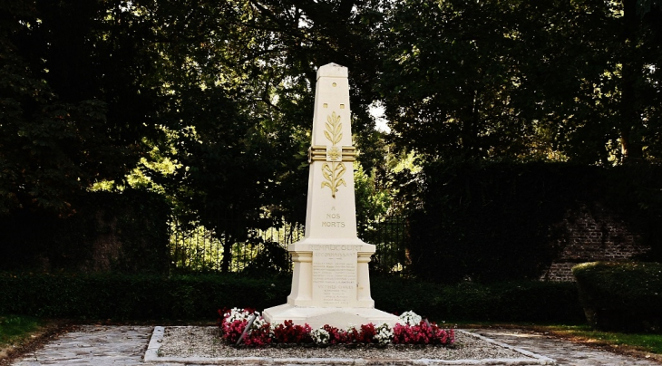 Monument-aux-Morts - Remaucourt