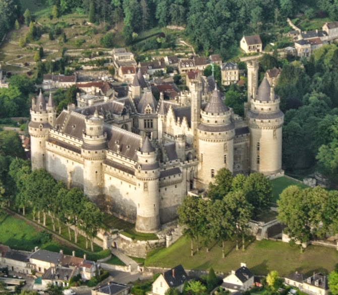 Château de Pierrefonds à visiter - Saint-Jean-aux-Bois