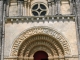 Le portail latéral église St Pierre 