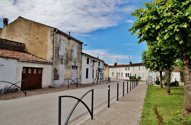 La Commune - Grézac