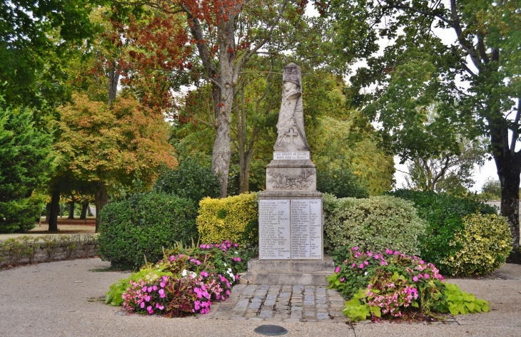 Monument aux Morts - Lagord