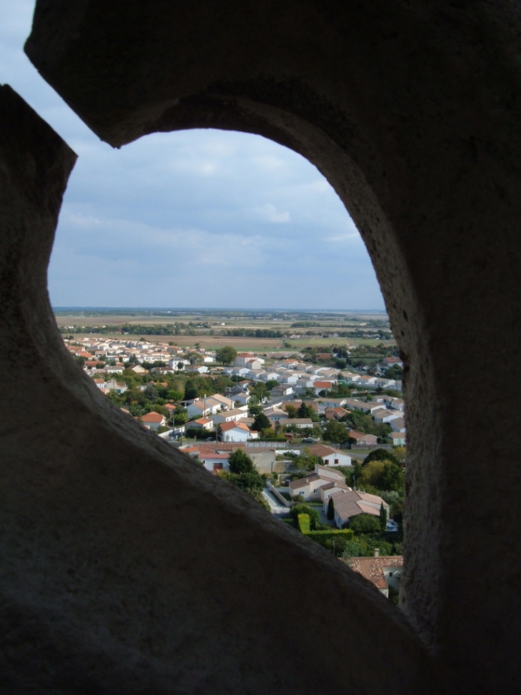 Vue sur Marennes de la terrasse du clocher Saint Pierre