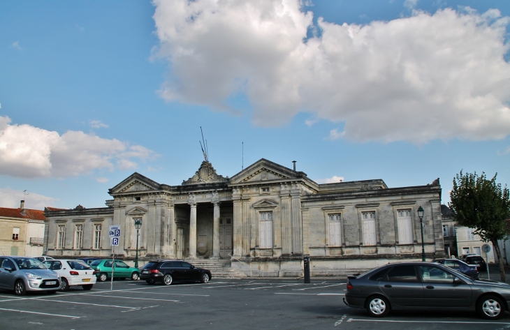 Palais de Justice - Saint-Jean-d'Angély