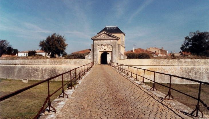 Porte et fortifications Vauban - Saint-Martin-de-Ré
