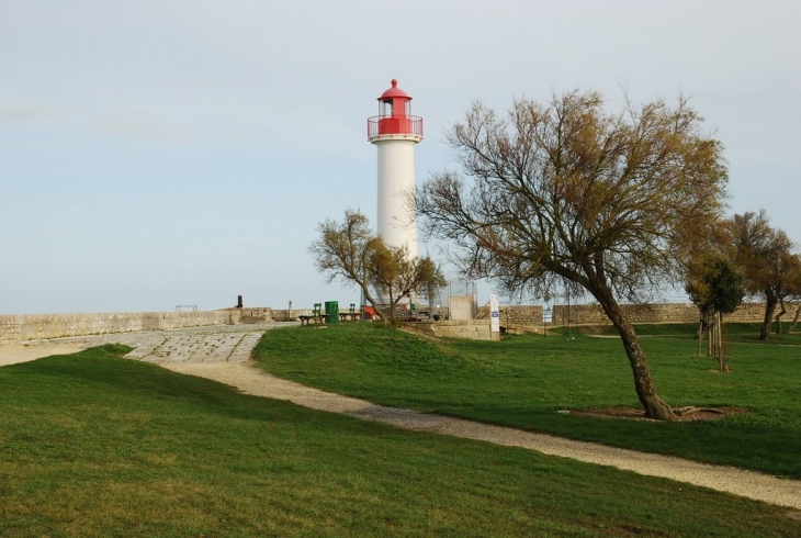 Le phare - Saint-Martin-de-Ré