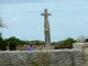 Croix en granit du cimetière marin