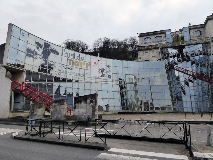 Le Centre National de la Bande Dessinée : vaisseau Moebius - Angoulême